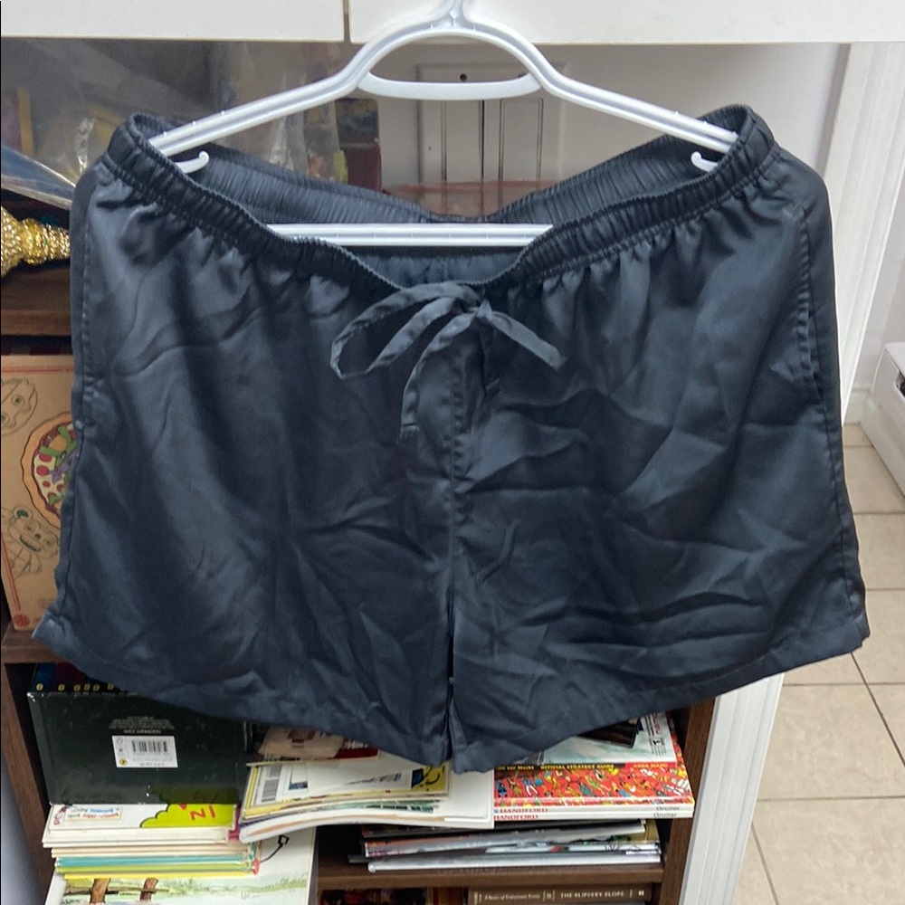 Uniqlo Black Polyester Shorts